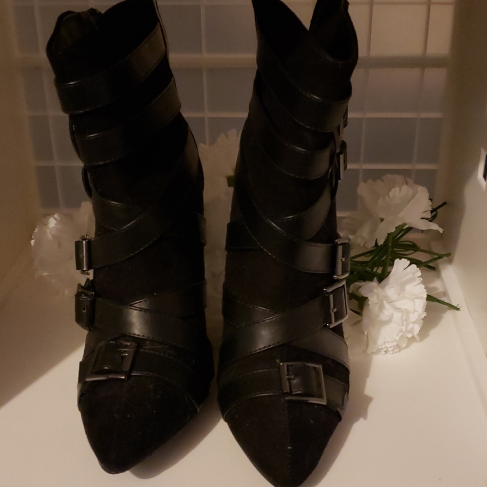 Belts boots - Picture 3 of 3